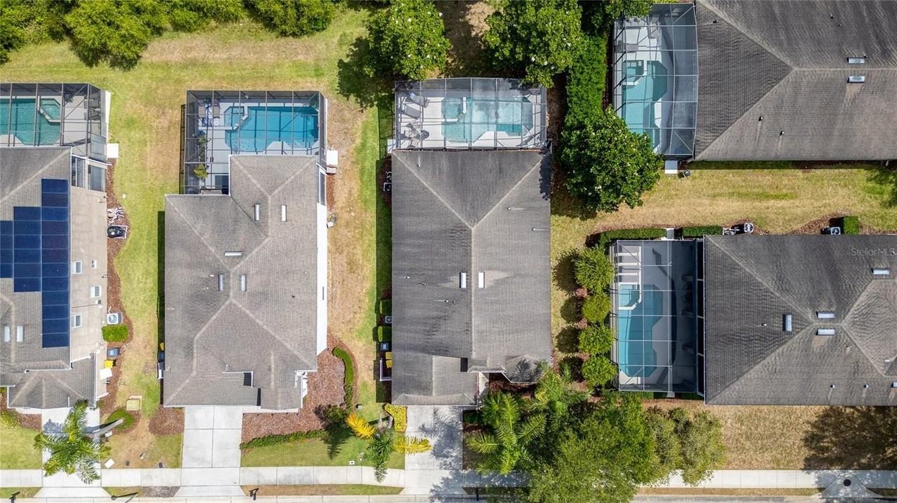 170 Essex Pl - Photo 5 of 50