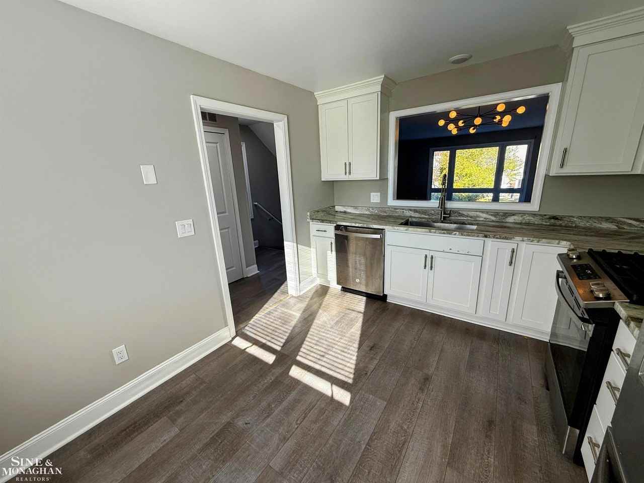 3305 Jib Ln - Photo 4 of 26