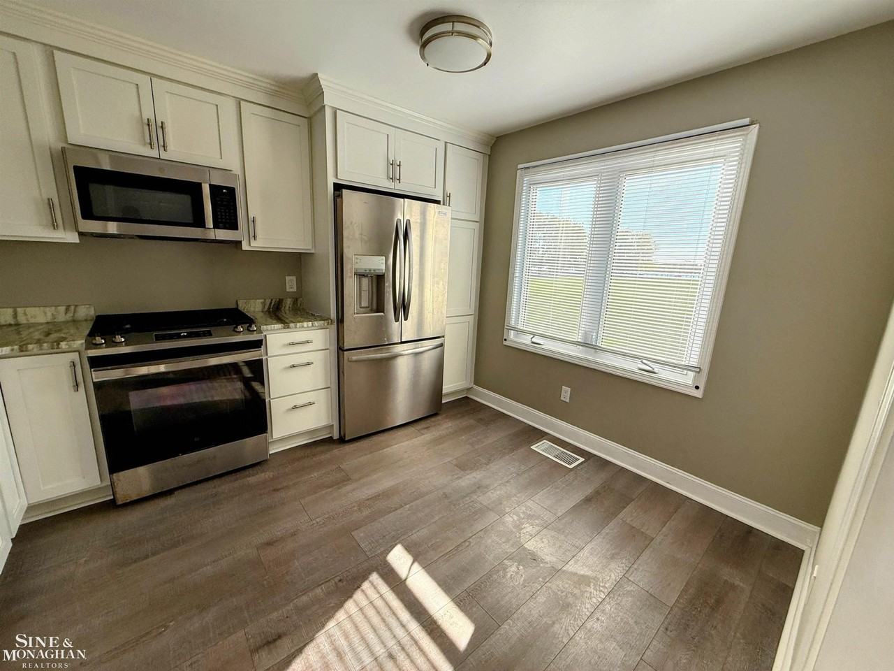 3305 Jib Ln - Photo 6 of 26