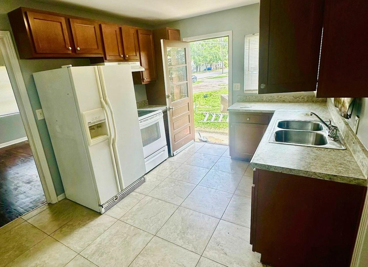 Park St - Photo 3 of 8