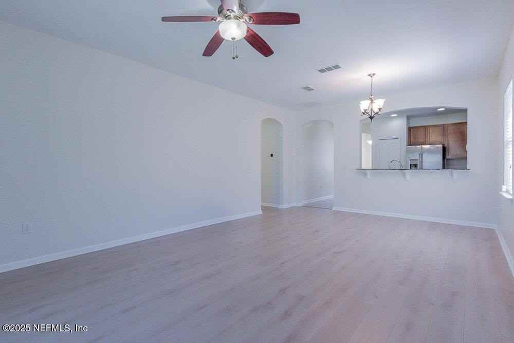 12001 Alexandra Dr - Photo 3 of 40