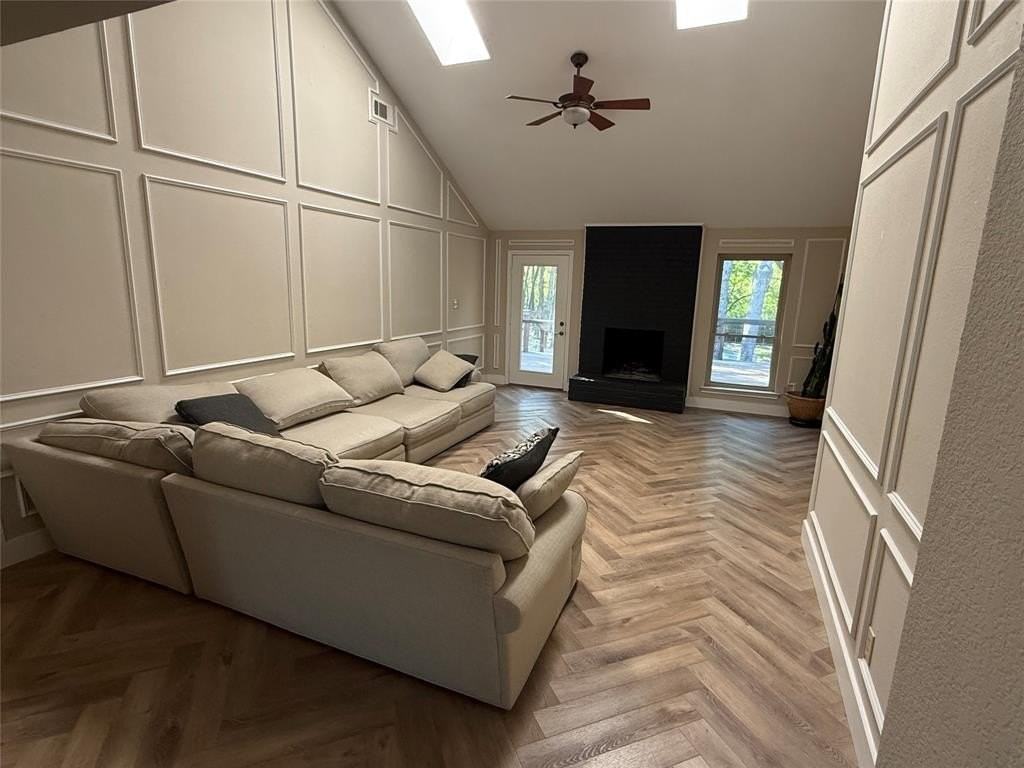 2182 Brady Dr - Photo 4 of 25