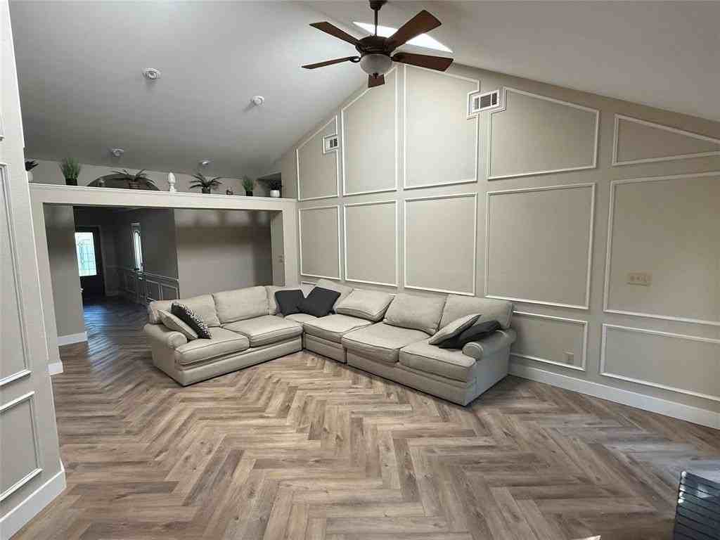 2182 Brady Dr - Photo 5 of 25