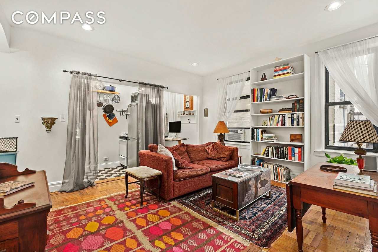 199 East 7th Street #4D - Photo 2 of 5