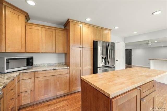 9325 N Ridge Rd - Photo 3 of 25