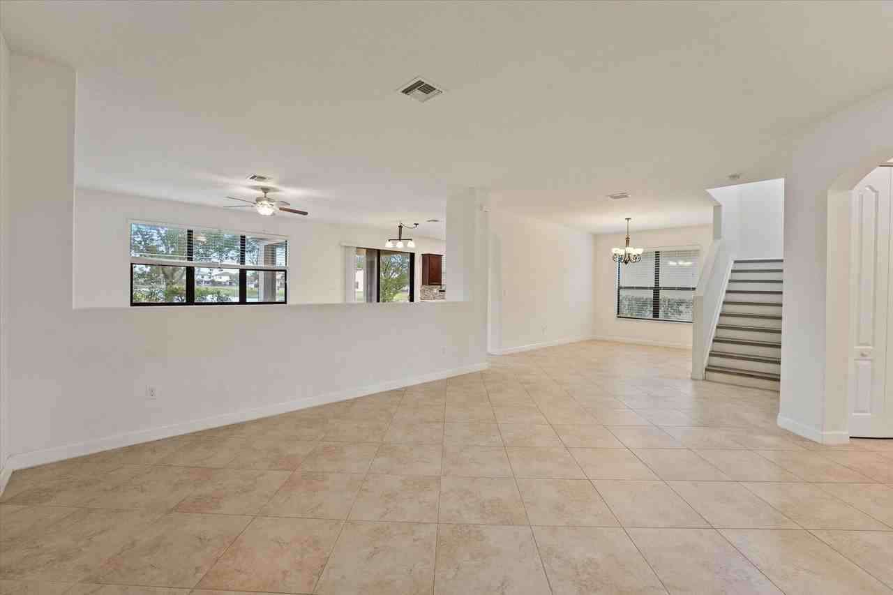 8903 Sea Chase Dr - Photo 7 of 33