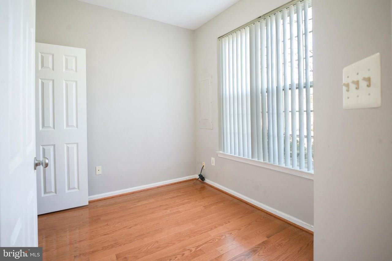 4281 S Capitol St Sw - Photo 5 of 50