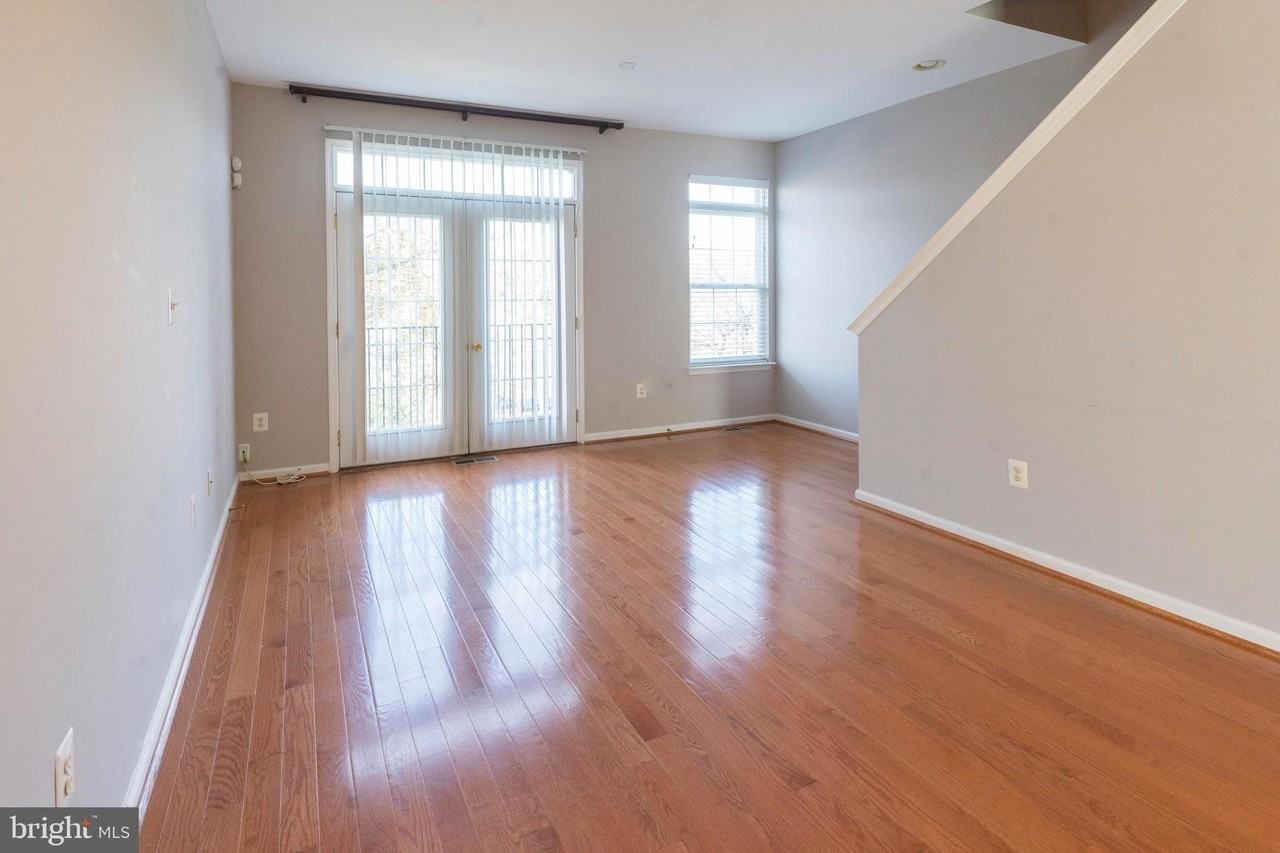 4281 S Capitol St Sw - Photo 7 of 50