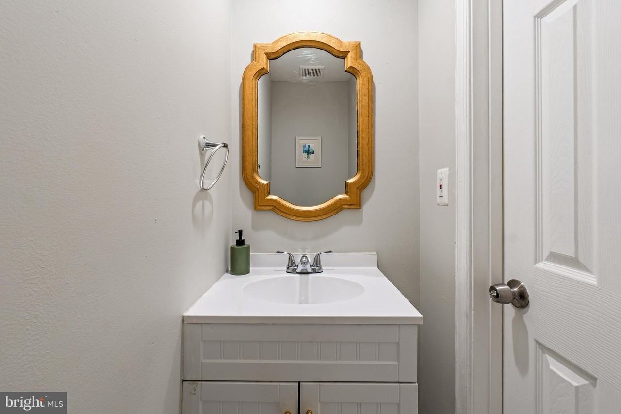 224 Malcolm X Avenue Southeast - Photo 5 of 28