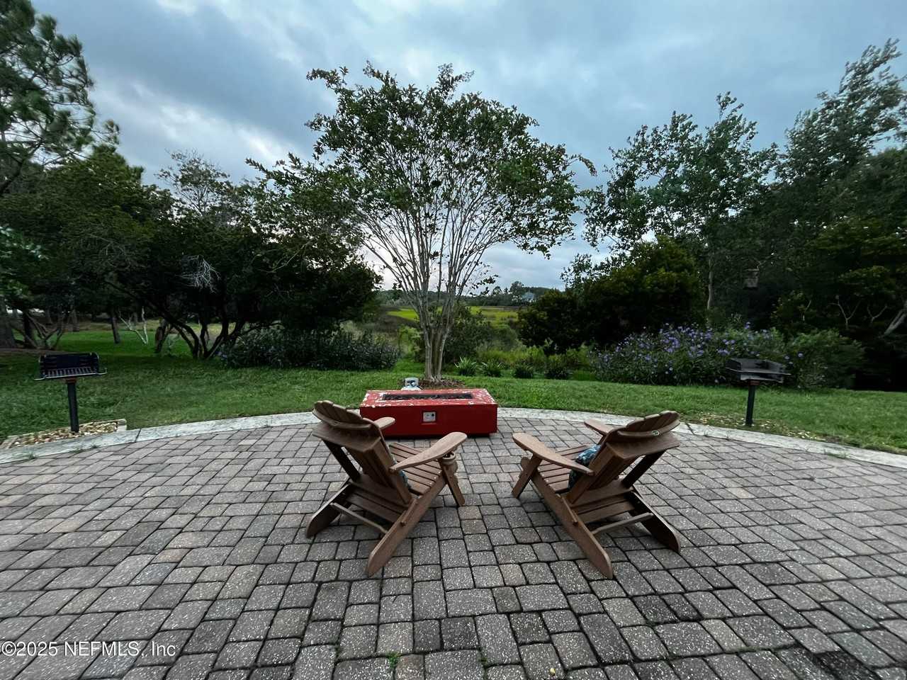 169 Sunset Circle North - Photo 3 of 22