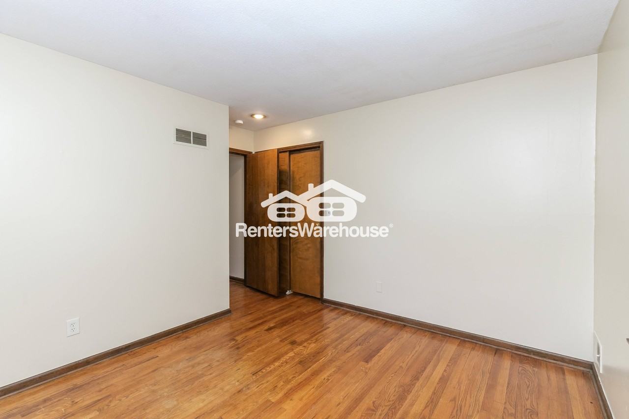 6431 Blue Ridge Cutoff - Photo 4 of 35