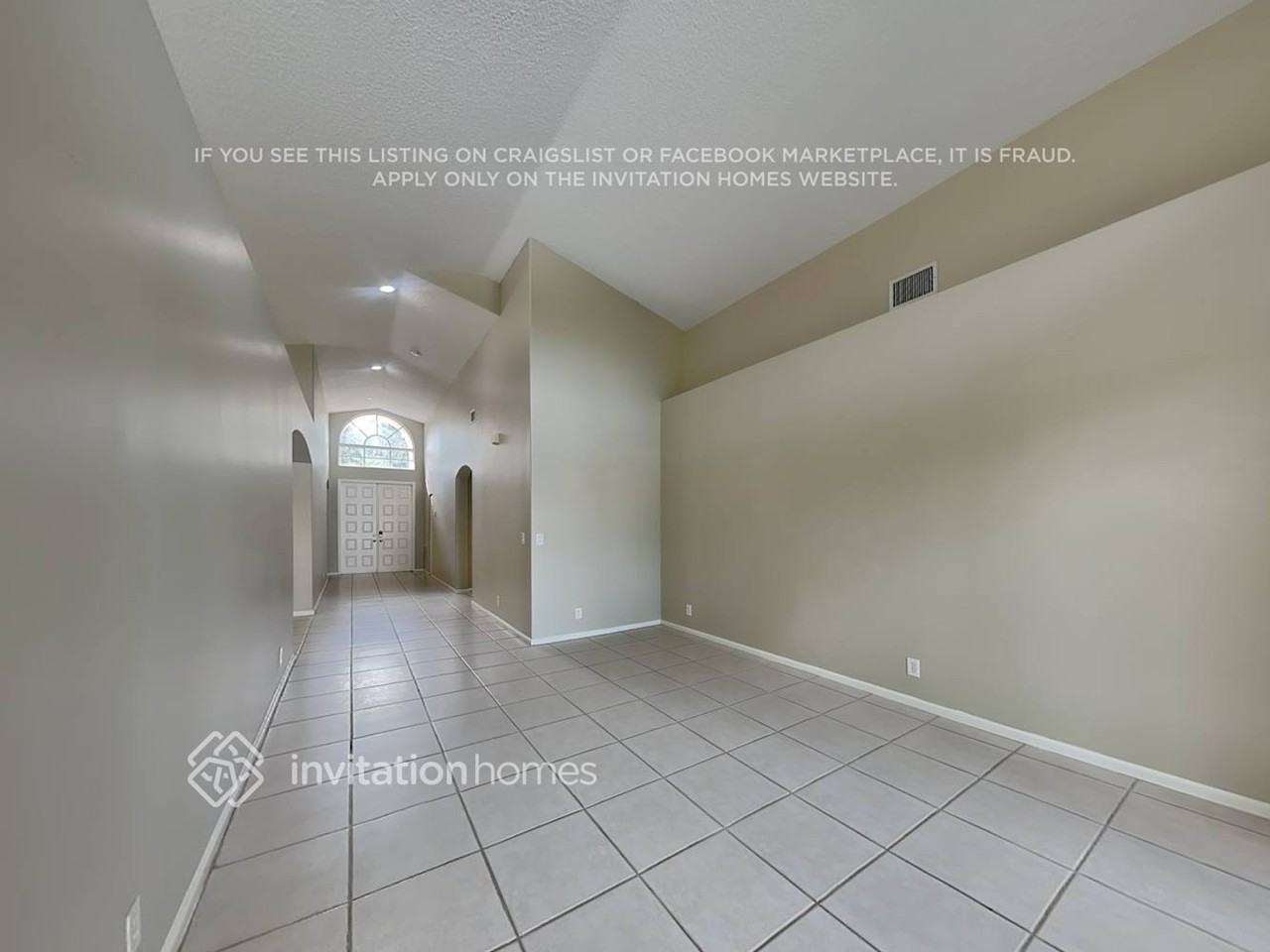 1543 Sw 161st Ave - Photo 3 of 23