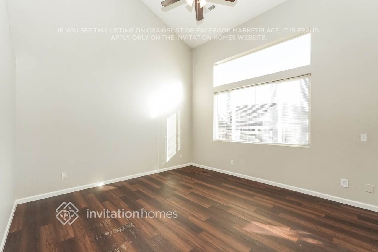 882 Rancher Dr - Photo 5 of 18