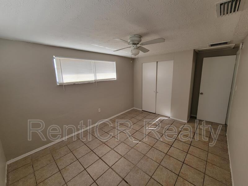 7408 Sea Grape Ave - Photo 4 of 8