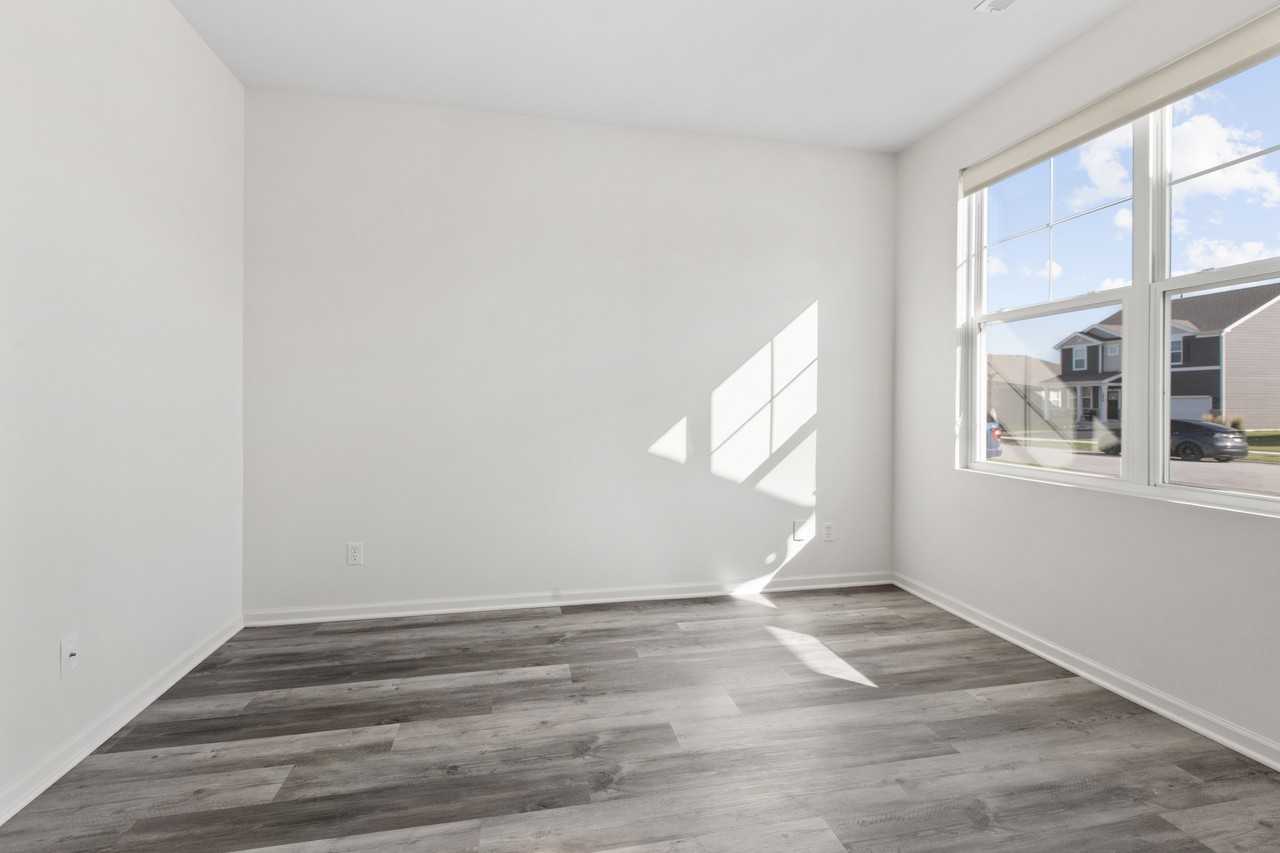 7882 West 105th Place - Photo 3 of 24