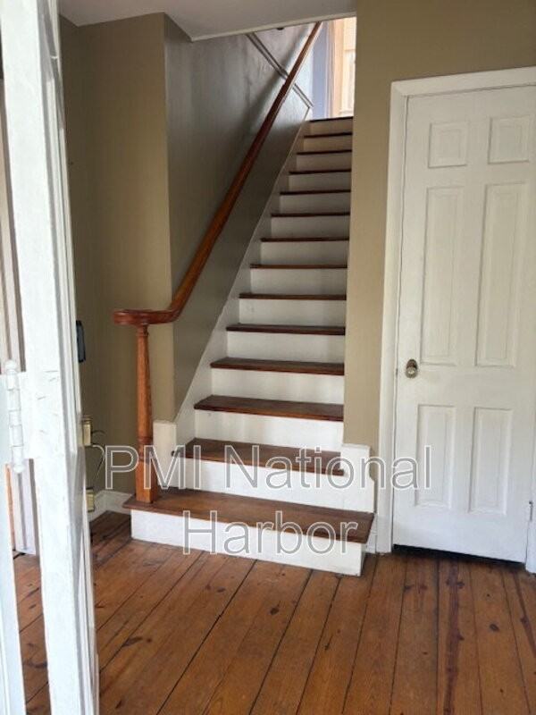 611 Rosemere Ave - Photo 2 of 25