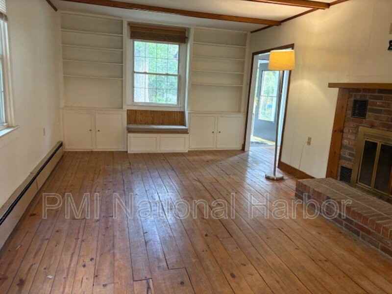 611 Rosemere Ave - Photo 3 of 25