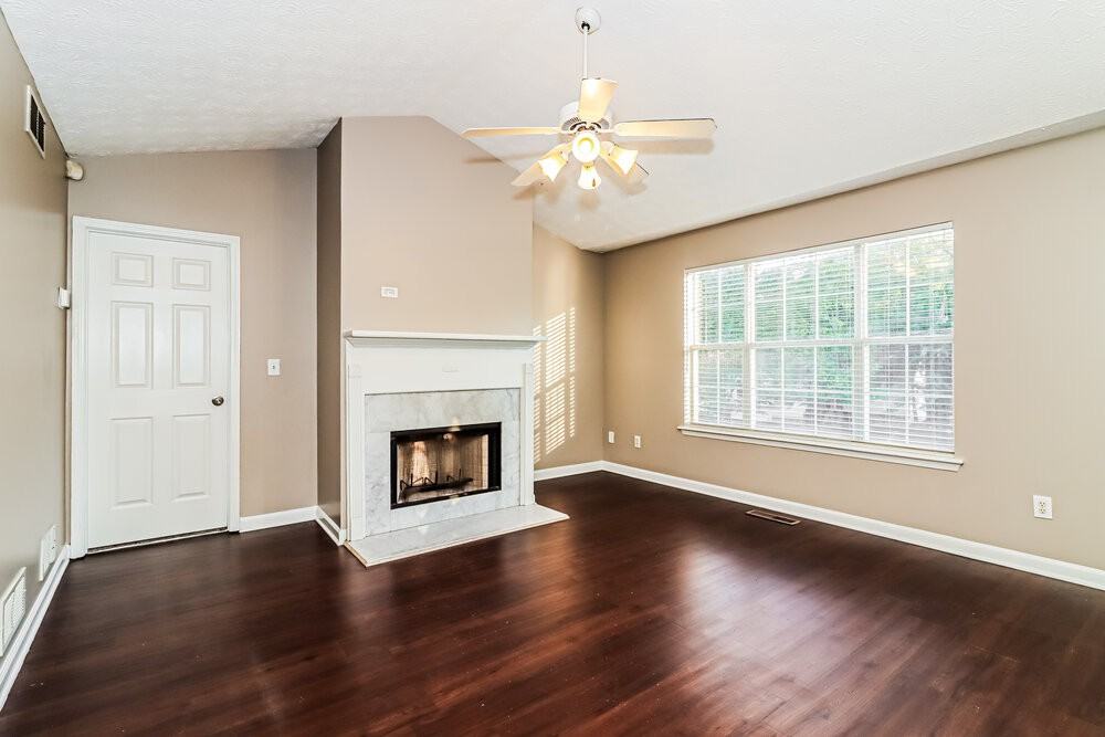 146 Bridge Grv - Photo 5 of 17