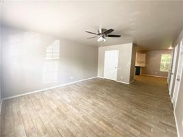 featured image of 1526 N Addington Ave