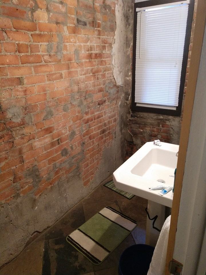 234 10th Street - Photo 4 of 6