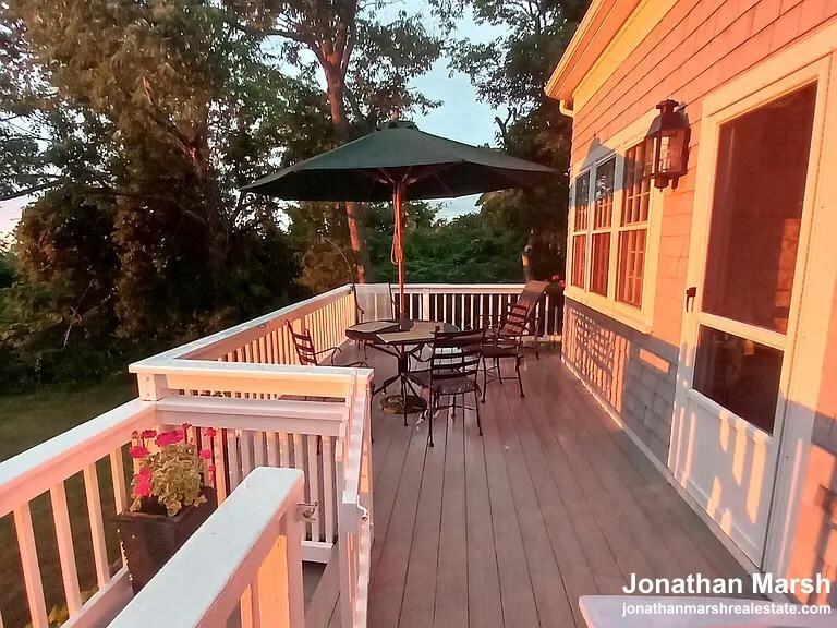 20 Stonefield Dr - Photo 2 of 11