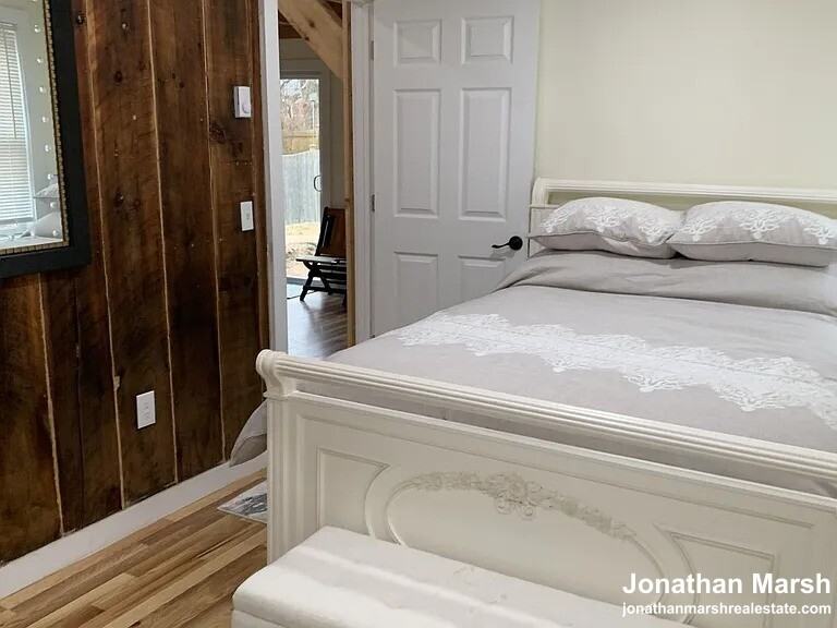 22 Grove Ave - Photo 2 of 10