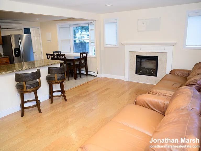 11 Ashby Rd - Photo 3 of 10