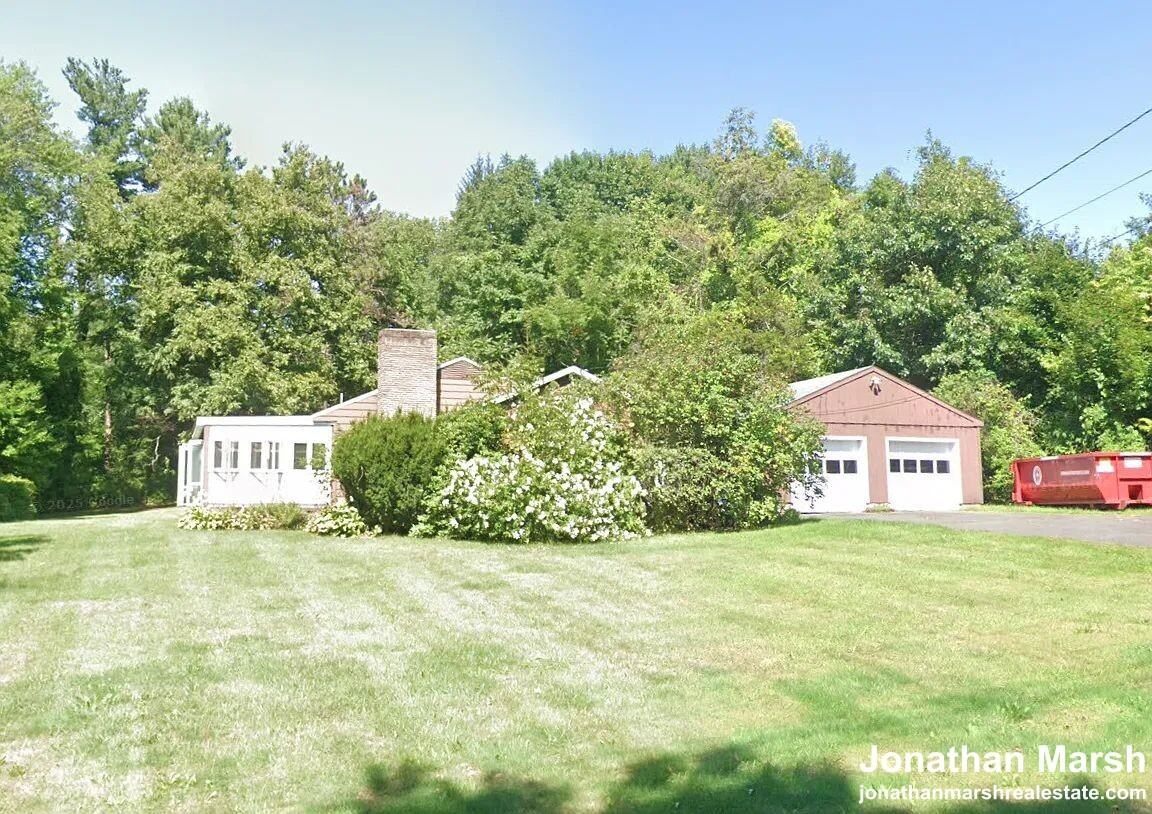286 Pomeroy Ln - Photo 2 of 10