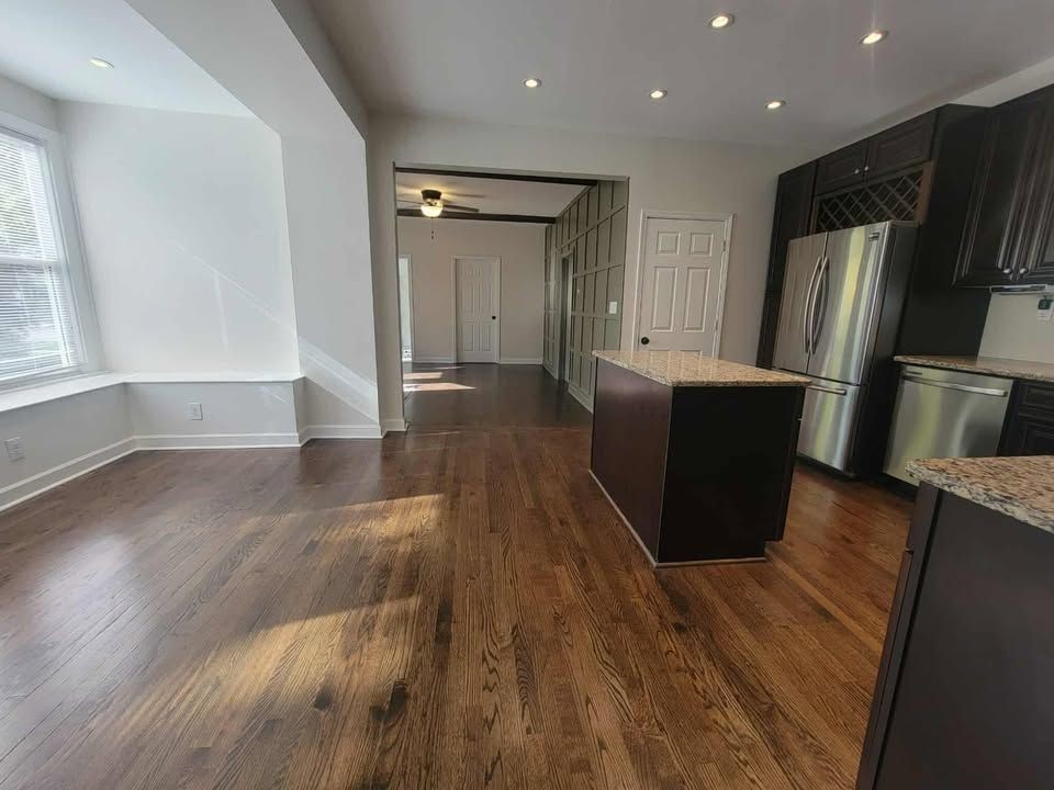 421 La Fox River Dr - Photo 2 of 17