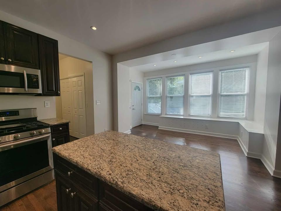 421 La Fox River Dr - Photo 4 of 17