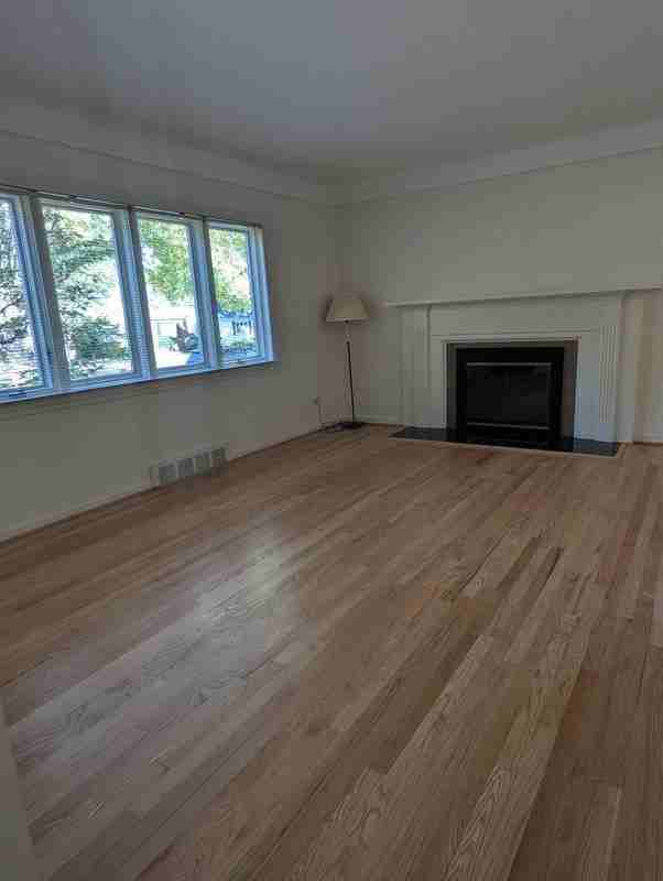 2152 Pembroke Rd - Photo 4 of 22