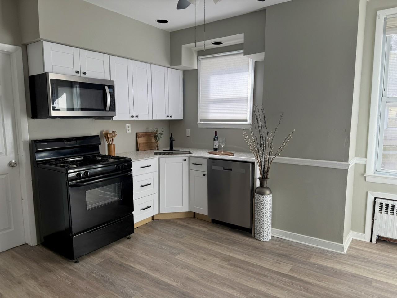 294 West Webster Avenue - Photo 2 of 10