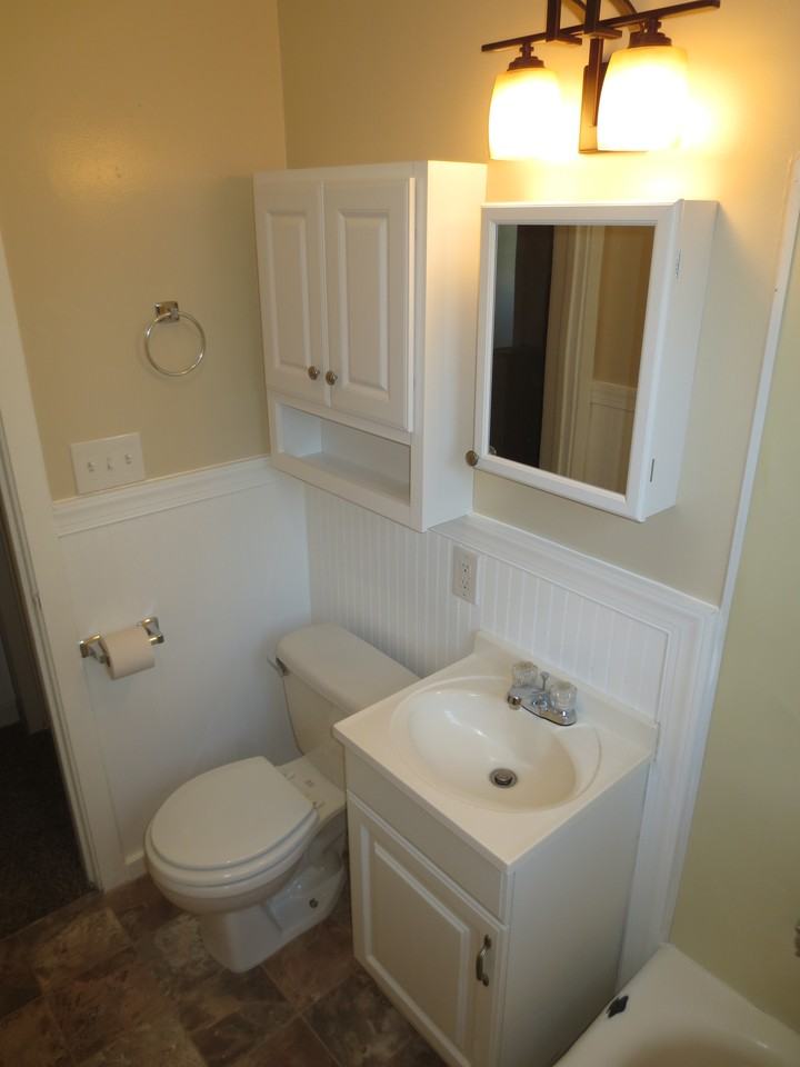 341 Hemlock Drive - Photo 3 of 9