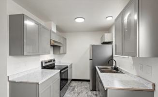 featured image of 3921 Peterkin Ave #4