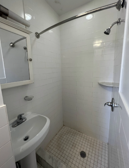 153 Mott St #25 - Photo 5 of 9