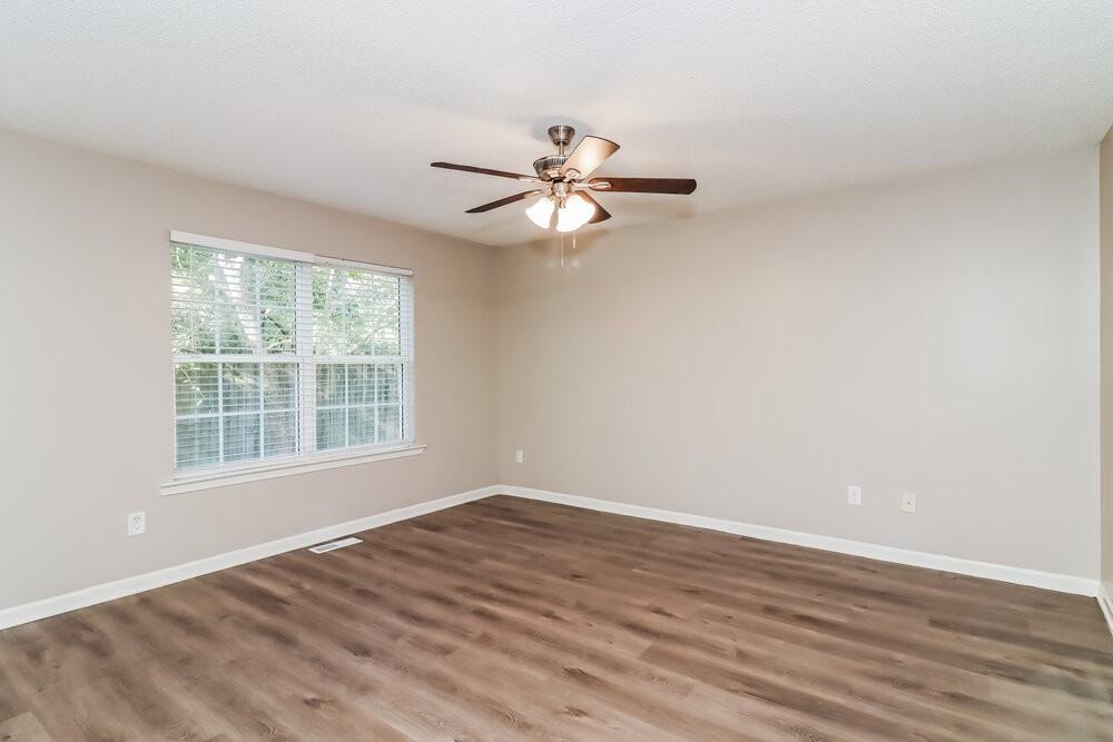 69 Middlebrook Dr - Photo 5 of 17