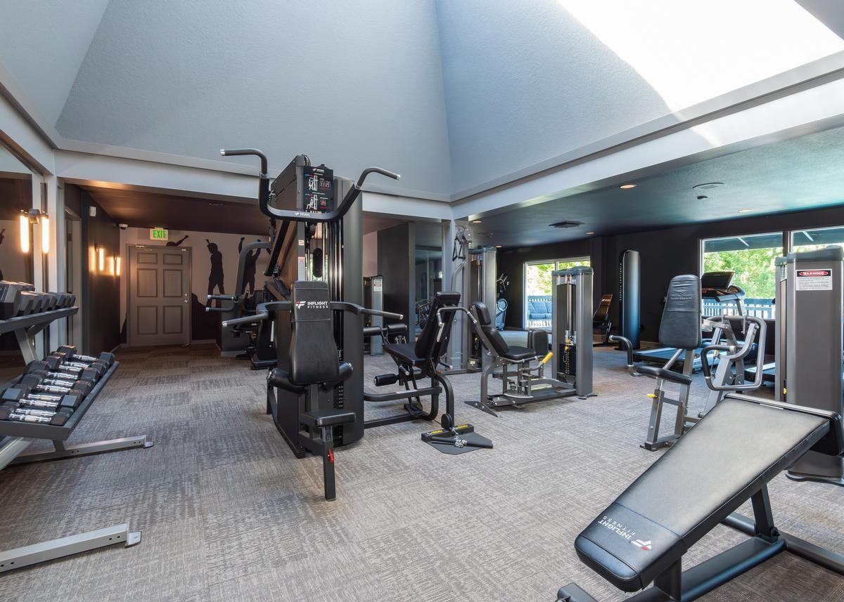 4601 E 18th St - Photo 7 of 45