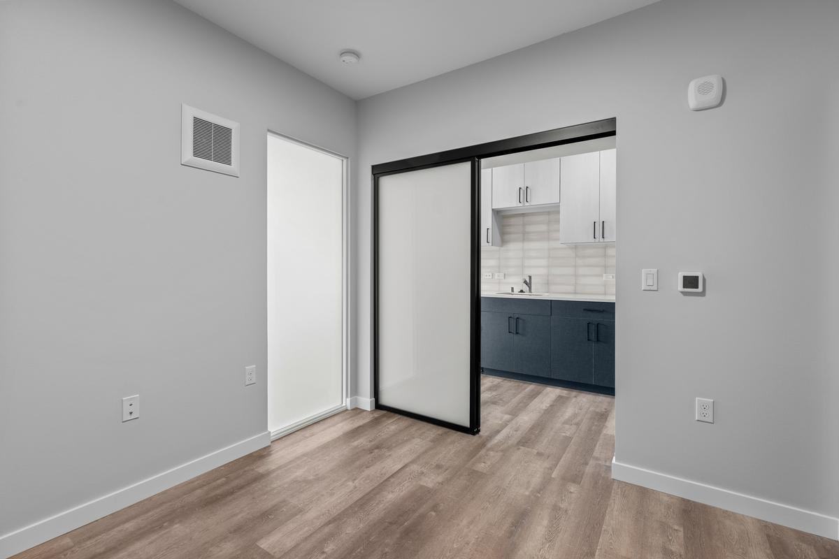 1421 Harvard Ave - Photo 2 of 43
