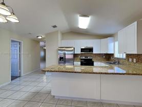 10121 Nw 127th Ter - Photo 1 of 1