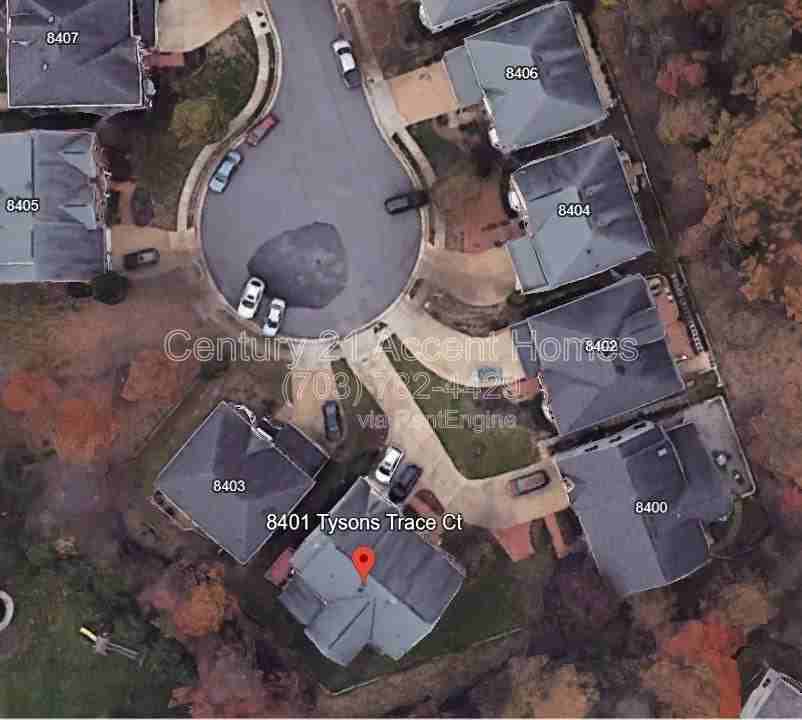 8401 Tysons Trace Ct - Photo 3 of 10