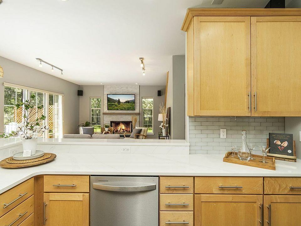 101 Alturas Dr - Photo 3 of 21