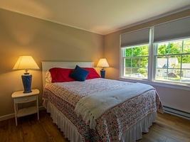 featured image of 19 Spring St