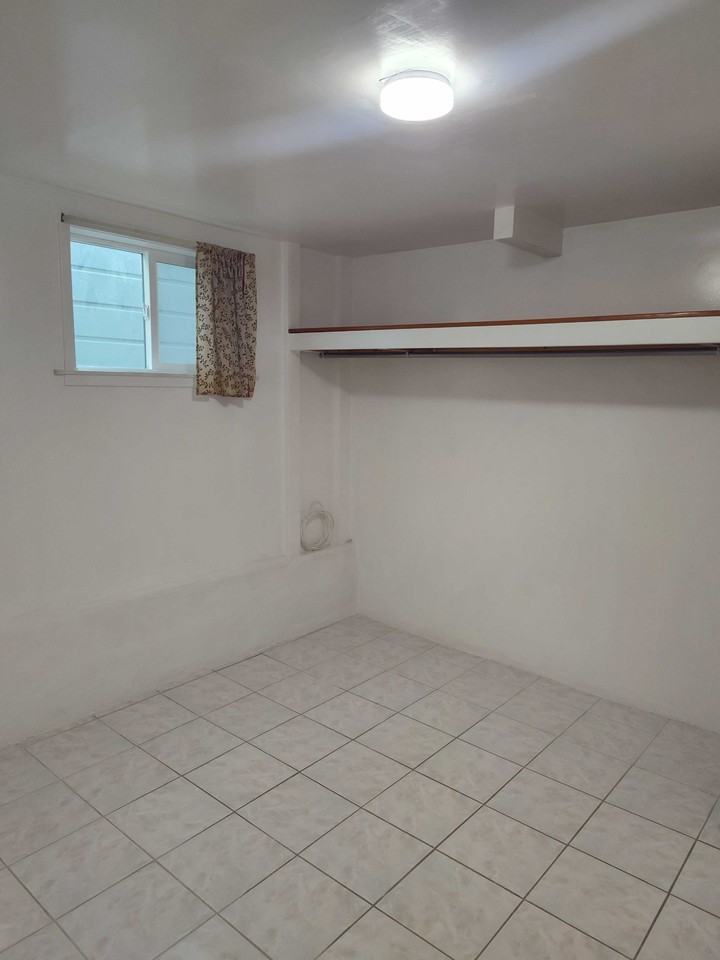 253 Louisburg St #B - Photo 6 of 10