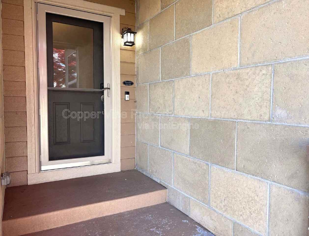 900 Treece Street - Photo 3 of 45