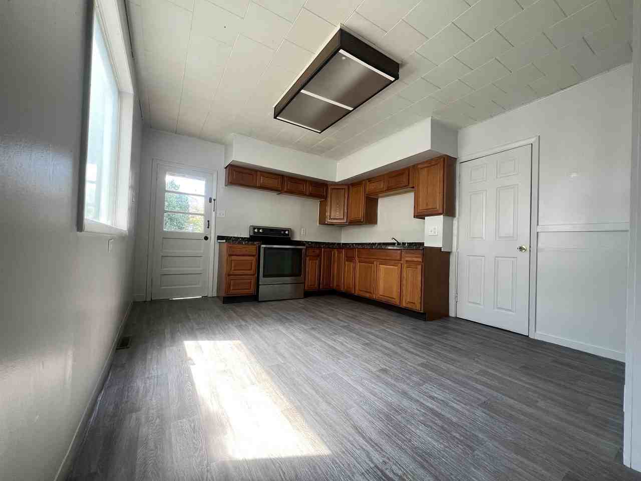 30 Susquehanna St 1st Fl #1 - Photo 2 of 11