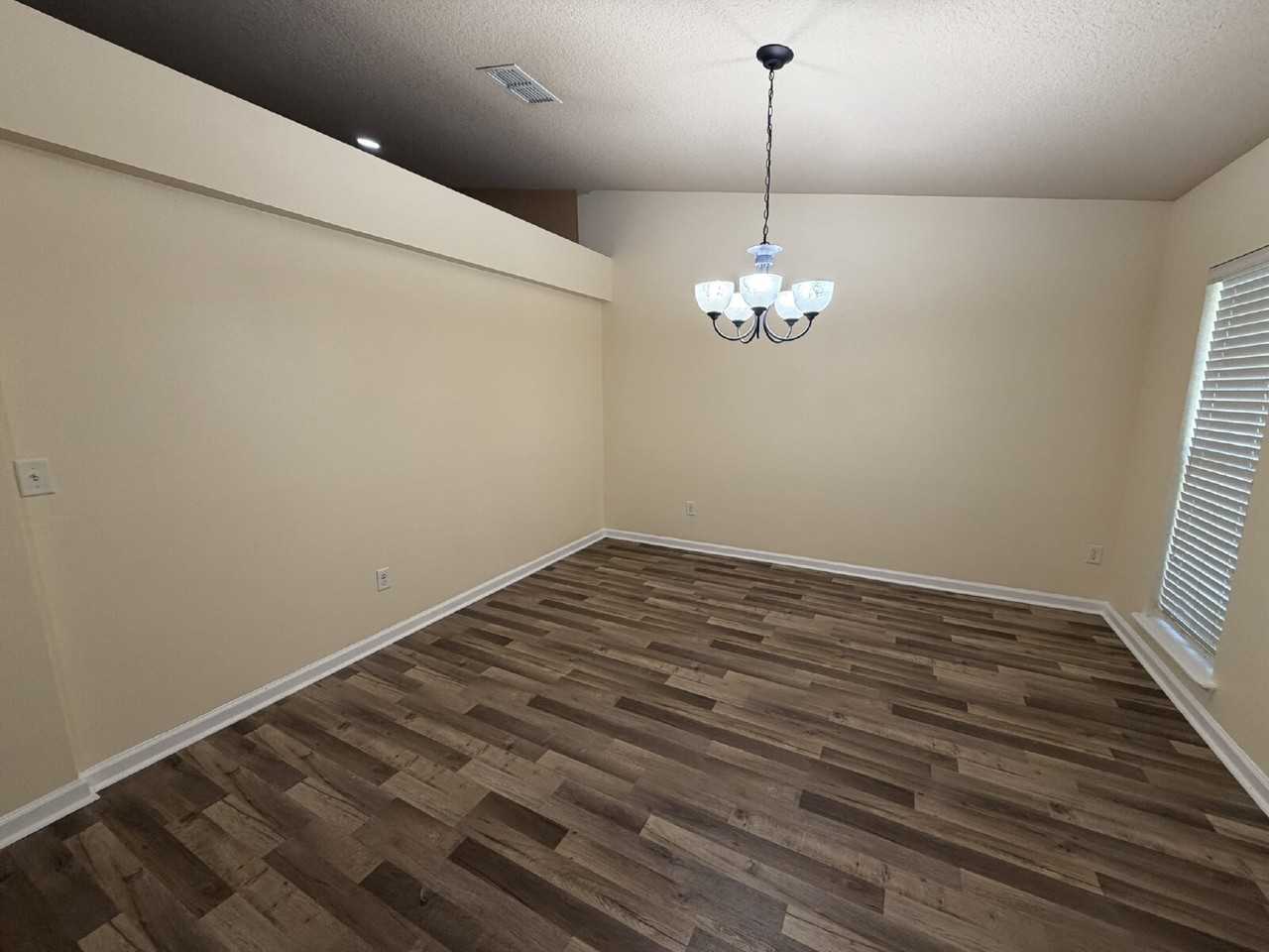 1124 Wild Azalea Dr - Photo 3 of 13