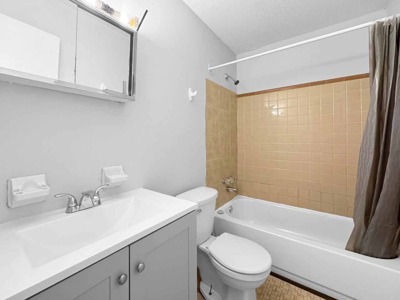 3005 Magellan St #1 - Photo 3 of 8