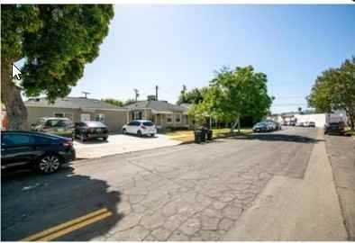 1004 W Clark Ave #1004 - Photo 7 of 21