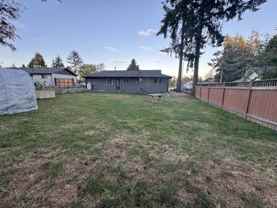 899 Nw Cathlamet Dr #NA - Photo 1 of 1