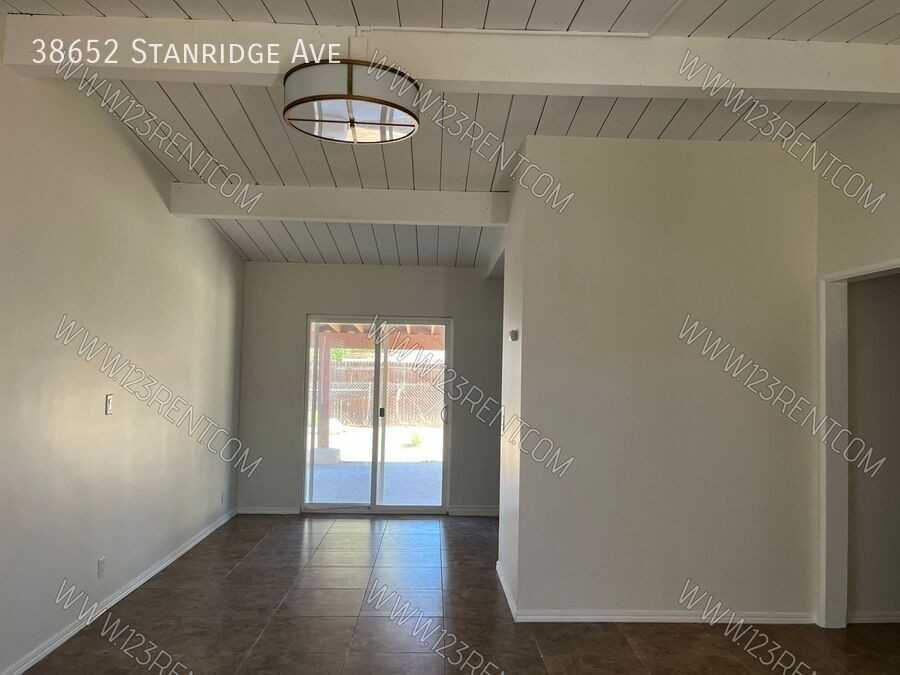 38652 Stanridge Ave - Photo 2 of 28